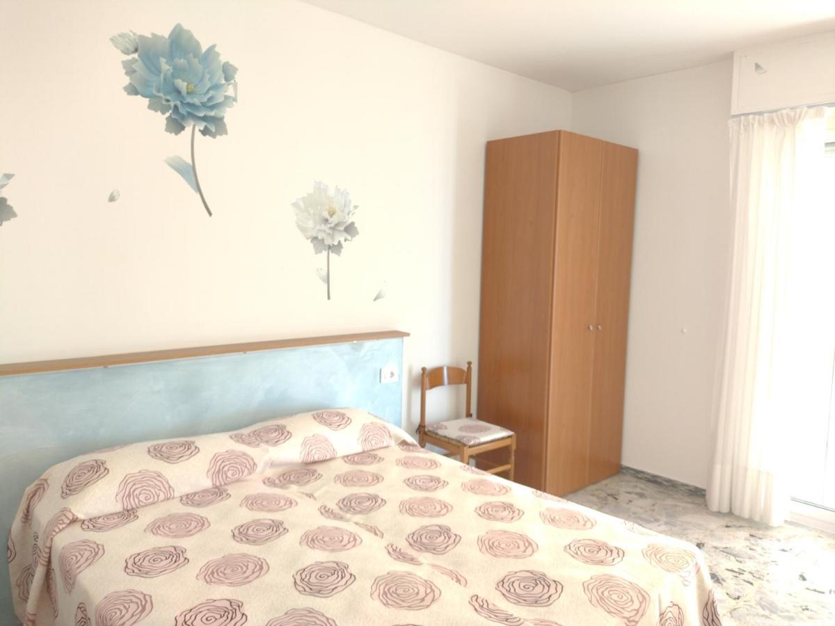 Casa Fronte Mare Apartment Ventimiglia Exterior photo